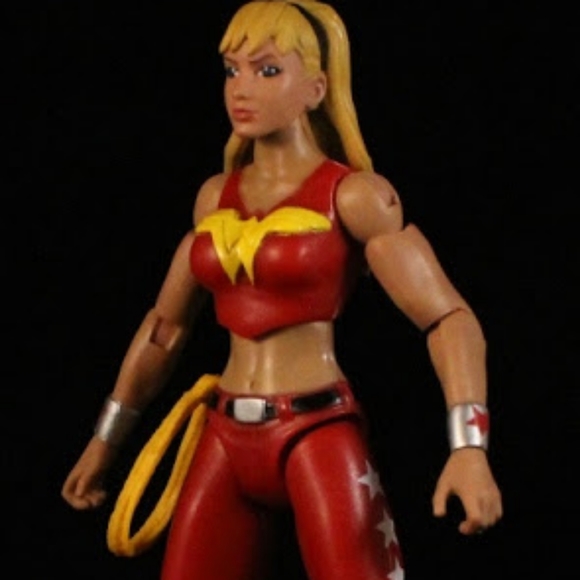 DC Comics Multiverse: Teen Titans wonder woman - Picture 3 of 5